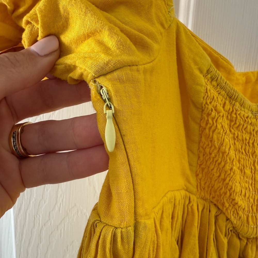 Mable Dress in Vibrant Yellow - Picture 3 of 4